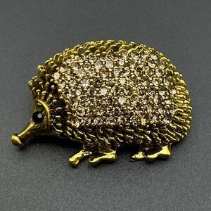 Yellow Gold with White DIamond and Black Onyx Crystal Hedgehog Pin Back Brooch